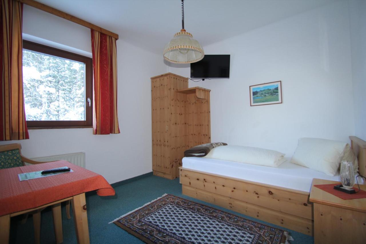 Pension Hubertushof Beim Roemerbad Bad Kleinkirchheim Extérieur photo