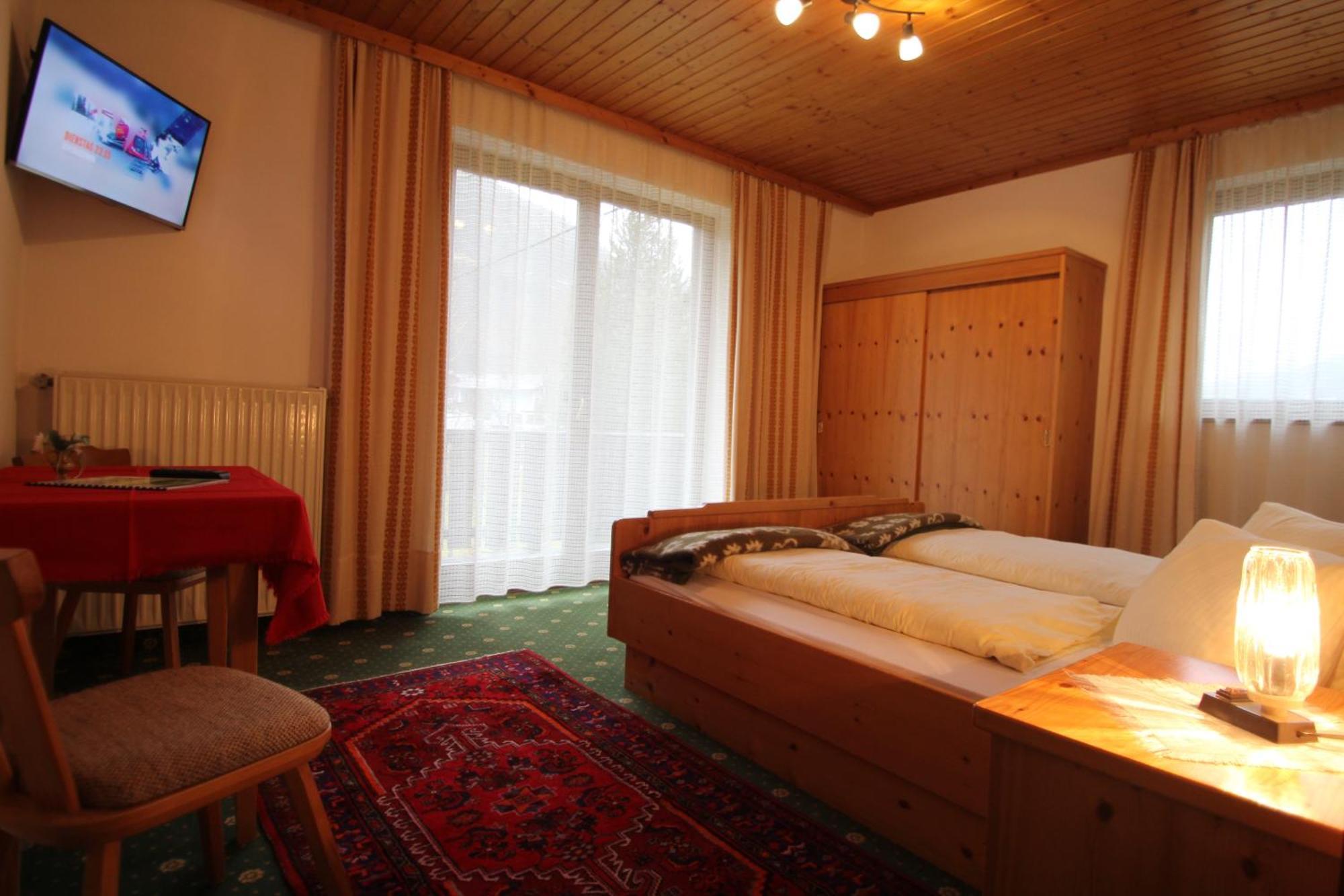 Pension Hubertushof Beim Roemerbad Bad Kleinkirchheim Extérieur photo